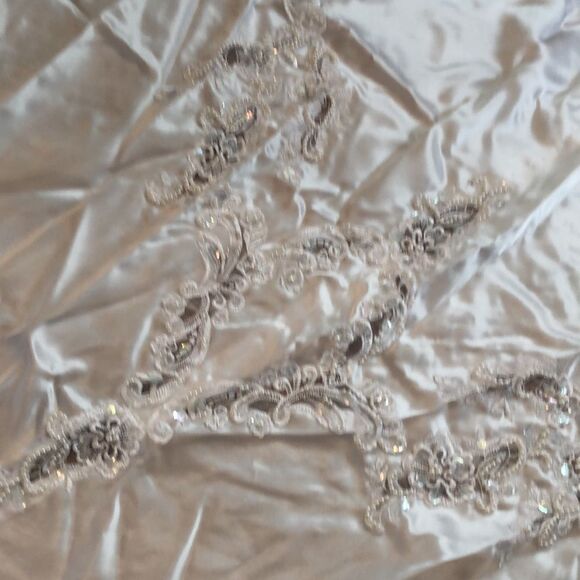 Vintage Custom Wedding dress and Veil in box with Royal Train - Picture 14 of 17